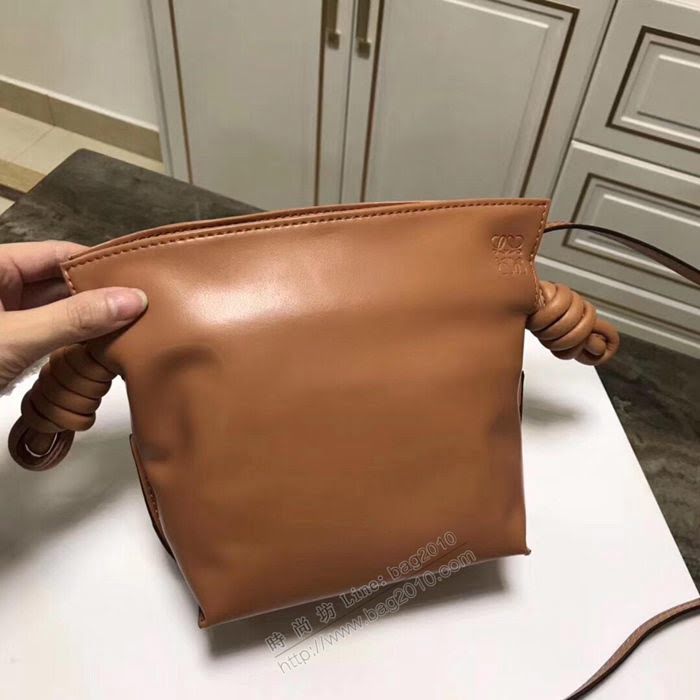 LOEWE女包 綿羊皮 Mini福袋 261843 羅意威女斜挎包  sl2074